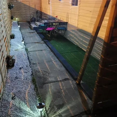 Maison Privee Dans Une Zone Calme Et Securisee