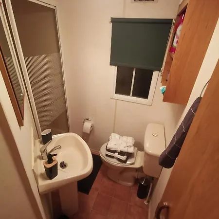 Maison Privee Dans Une Zone Calme Et Securisee