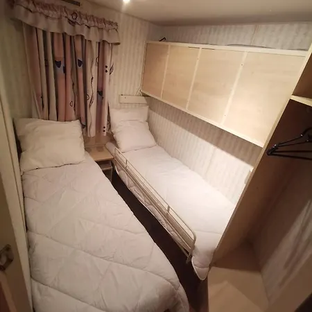 Maison Privee Dans Une Zone Calme Et Securisee 펜션 아티스 몽스